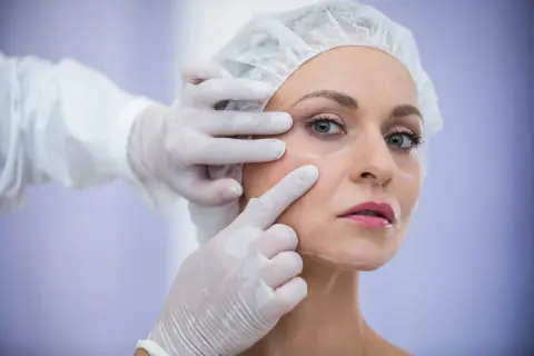 Plexr Plasma Lidstraffung Berlin – Ku'damm Aesthetic