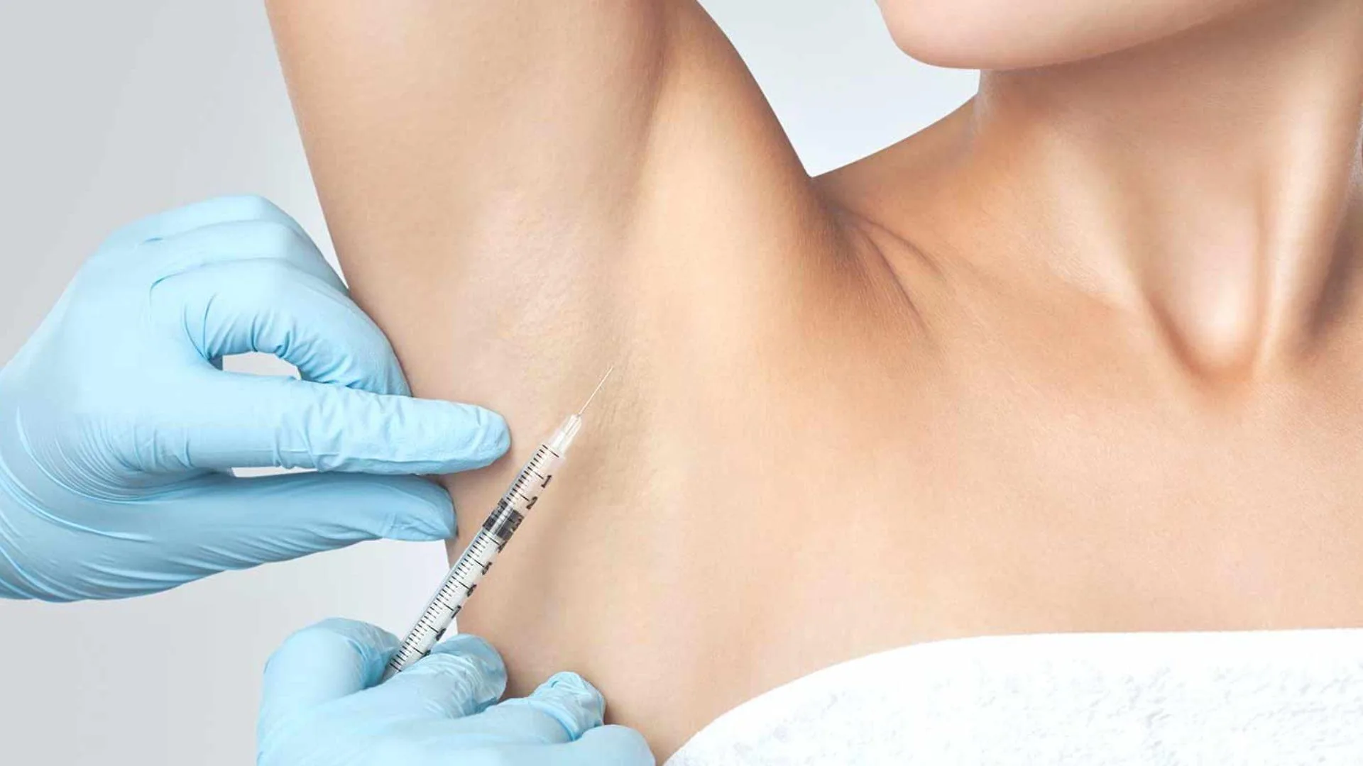 Botox gegen Schwitzen an den Achseln in Berlin